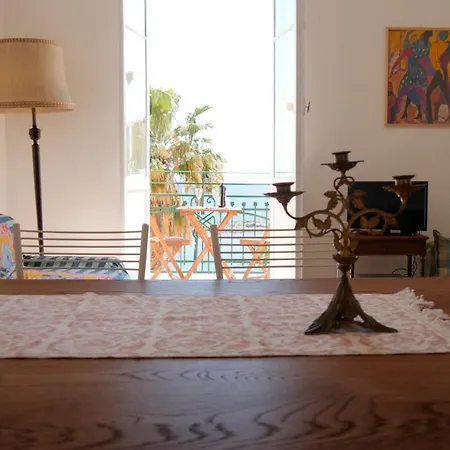 Oneglia Coast * إمبيريا