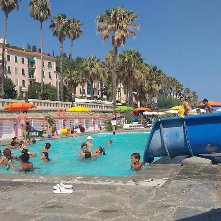 Oneglia Coast شقة *