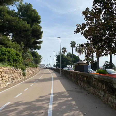 Oneglia Coast 公寓