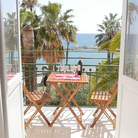 Oneglia Coast شقة إمبيريا