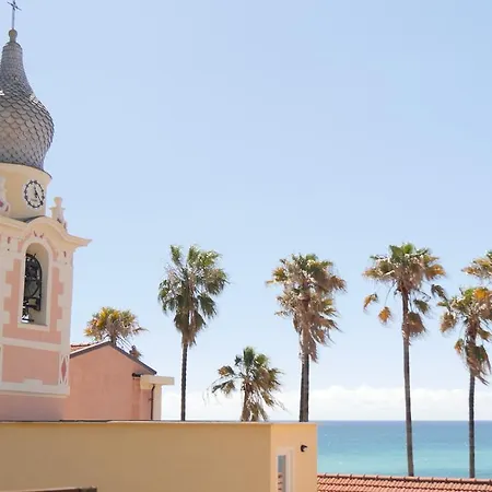 Oneglia Coast 公寓